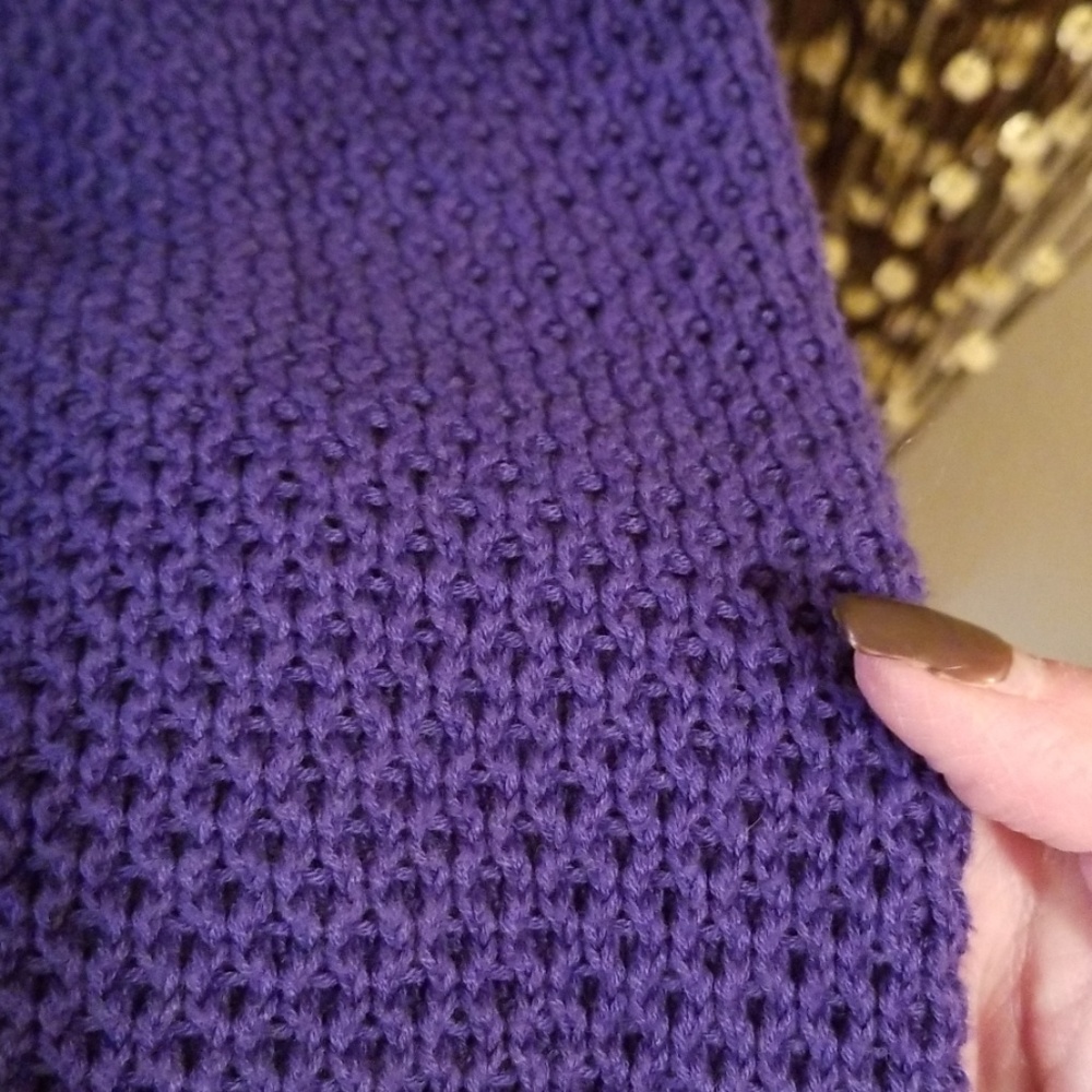 💜Cute Nicole sweater💜 - Picture 4 of 7